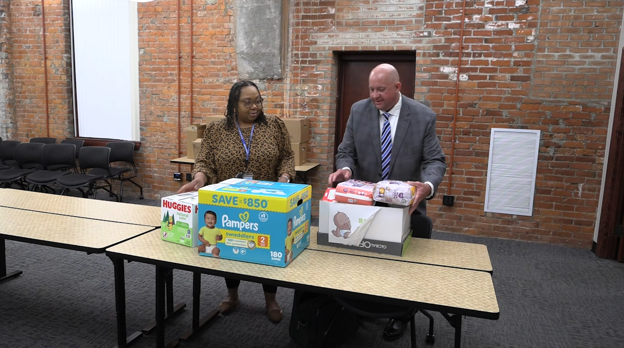 Allen County court donates baby supplies to Children Services